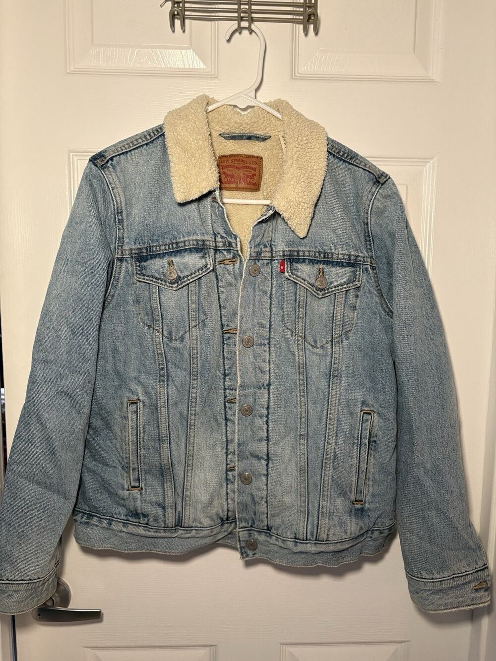 Levi Strauss & Co. Levi's Trucker Women's L Blue Sherpa Lined Button Jacket